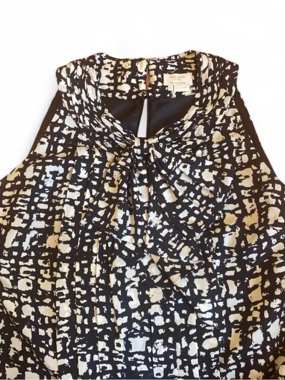 kate spade Black & White Patterned Pleat-Front Sleeveless Top